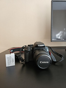 Canon EOS 600D + battery + charger (1 foto / 1)