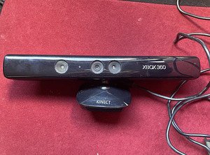 Xbox 360 Kinect + 3 mängu (1 foto / 3)