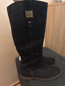 Tommy hilfiger (2 фото из 5)