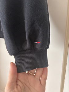 Tommy hilfiger (3 foto / 4)