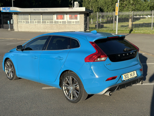 Volvo V40 1.6t 132kw R-design 2013