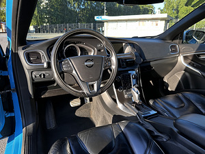 Volvo V40 1.6t 132kw R-design 2013 (6 фото из 10)