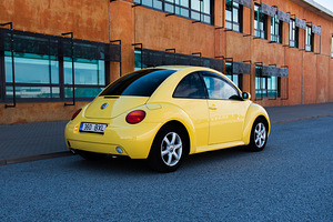 Volkswagen New Beetle 1.9 74kW (2 foto / 11)