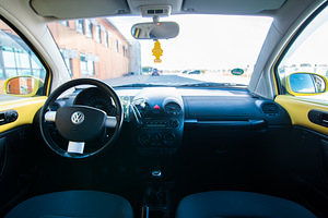 Volkswagen New Beetle 1.9 74kW (8 foto / 11)