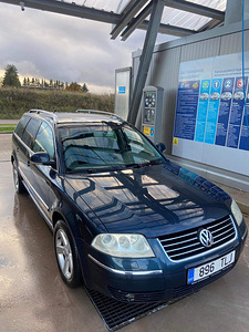 V: Volkswagen Passat B5.5 132KW 4Motion (1 foto / 8)