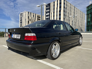 BMW E36 323i 125kW tehase M-pakett, manuaal (6 foto / 15)