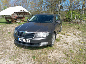 Skoda Superb 2.0 125kw diisel (2 foto / 9)