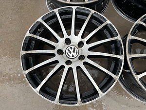 Литые диски 17" Audi, VW, Skoda 5x112 (5 фото из 8)