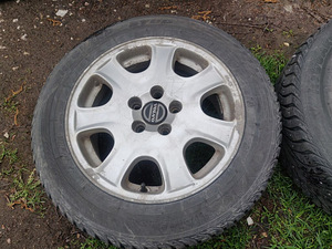 5x108 Volvo originaal valuveljed 16" + MS rehvid (2 foto / 8)