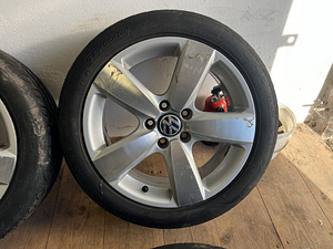 Оригинальные литые диски Volkswagen 5x112 17" (3 фото из 10)