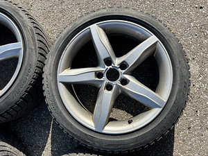 Диски 5x112 для VW, Audi, Škoda с шипованными шинами 205/50/17 (3 фото из 10)