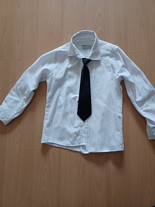 Valge särk ja lips 122 cm,saab eraldi