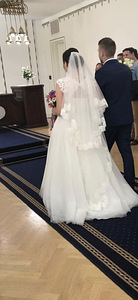Свадебное платье (2 фото из 2)