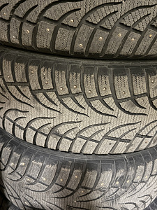 4 оригинальных литых диска VW/Škoda 5x110. /16” с зимними ши (7 фото из 7)