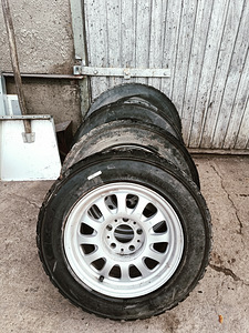 BMW 15" style31 kruusarehvidega (1 foto / 4)