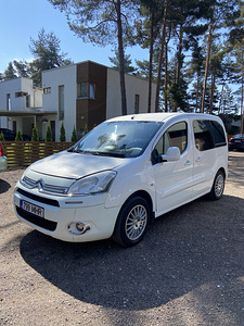 Autorent. Autorent. Autorent. (3 foto / 10)