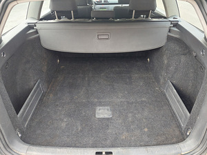 VOLKSWAGEN PASSAT VARIANT (9 foto / 10)