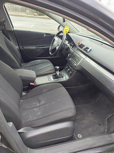 VOLKSWAGEN PASSAT VARIANT (6 foto / 10)