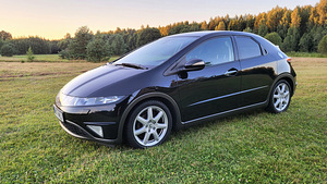 Honda Civic 1.8 Sport (4 foto / 15)