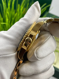 Rolex Submariner ETA 2836-2 SWISS (3 foto / 9)