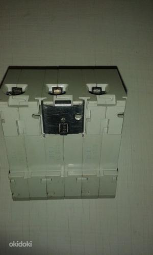 Автоматический выключатель ABB C100 3p (фото #3)