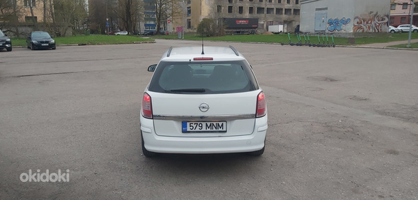 Opel Astra 1.7 CDTI (фото #4)