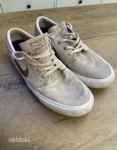 Nike Stefan Janoski tossud