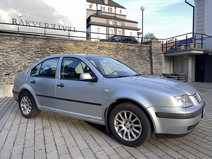 Volkswagen Bora 2.0 85kW (1 foto / 8)