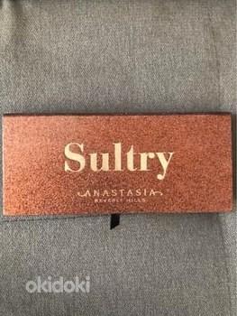 ABH palette “Sultry” (foto #1)