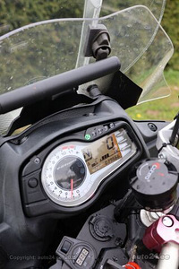SUZUKI VSTROM 650 (DL650) V2 51kw 2015 (8 foto / 10)
