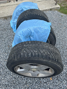 Volkswagen Golf (8 foto / 8)