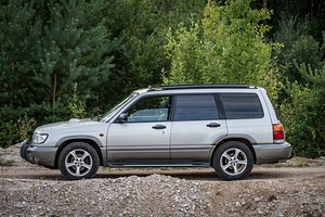Subaru Forester S-Turbo (6 foto / 10)