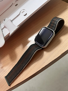 Apple Watch Series 9 wifi + lisa strap originaal LIKE NEW