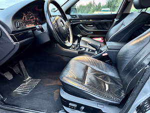 BMW 525i manual 141kw (3 foto / 9)