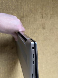 DELL XPS 15 9510 OLED i7 3050Ti (4 foto / 5)