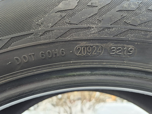 Nokian Hakkapeliitta 9 SUV 235/55/R18 (3 foto / 3)