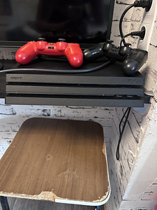 Sony PlayStation 4 pro (1 foto / 1)