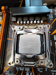 Mängu arvuti RX 580 (4 foto / 10)