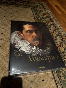 Taschen raamatud (4 foto / 4)