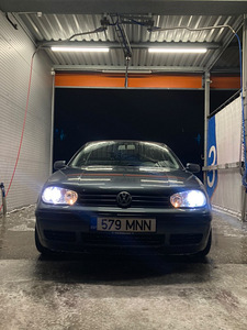Volkswagen Golf 4 (5 foto / 9)