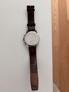 Tommy Hilfiger käekell (2 foto / 4)