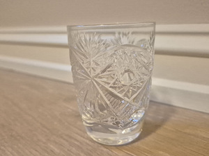 Продаются хрустальные рюмки для водки, 6 шт. (2 фото из 2)