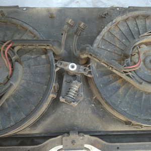 Volkswagen t4 mootori jahutusradiaator (6 foto / 9)