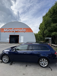2017 Volkswagen Golf 2.0 TDI 110 кВт R-Line (4 фото из 15)