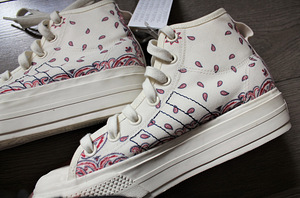 Adidas светлые кроссовки, 38, новые! (10 фото из 10)