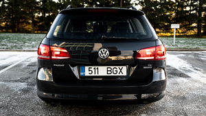 Volkswagen Passat (5 foto / 11)