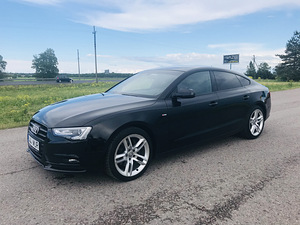 Audi A5 S-line (1 фото из 14)