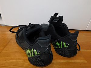 Poiste tossud adidas nr 38,5 (3 foto / 3)