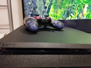 Playstation 4 Slim 1TB (2 foto / 3)