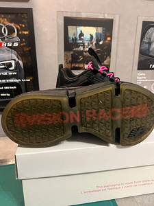 New Balance x Jaden Smith tossud (3 foto / 6)